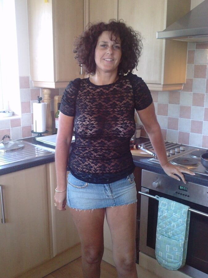 Tania UK MILF