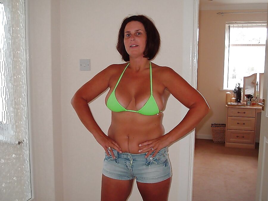 Tania UK MILF