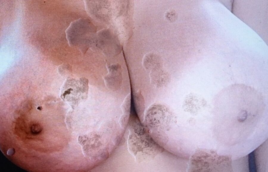 Sperma-Hommage an Nikki Knockers