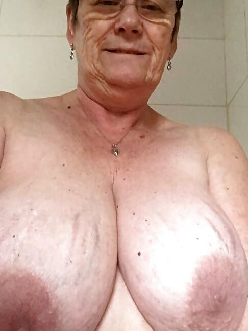 Grans tiene grandes tetas