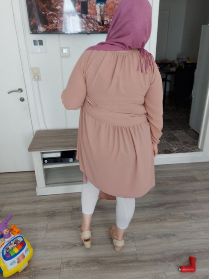 Hijabi Árabe Hermosa mujer grande Milf