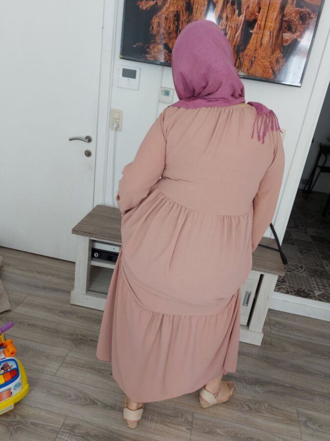 Hijabi Árabe Hermosa mujer grande Milf