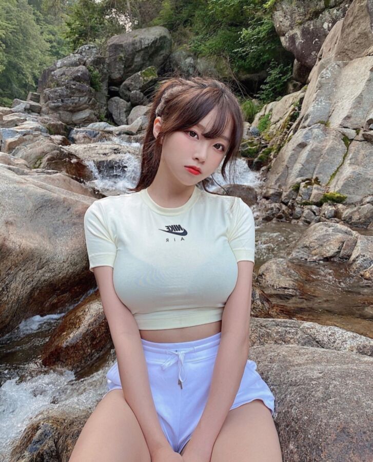 korean slut ayoung kim she is photoshop and cumtribute like it