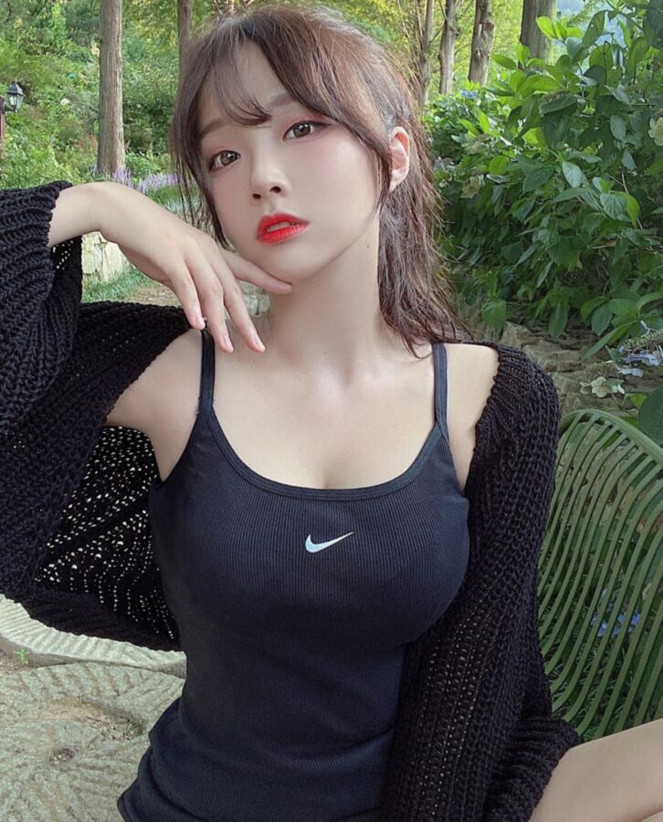 korean slut ayoung kim she is photoshop and cumtribute like it