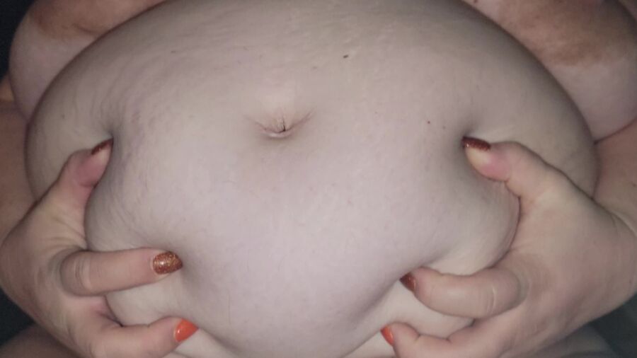 Cumming on her Huge Belly