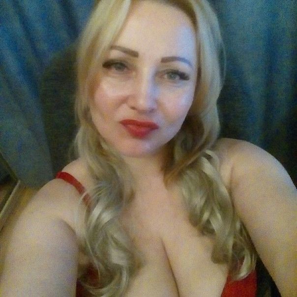 Russian mature with big hips and tits