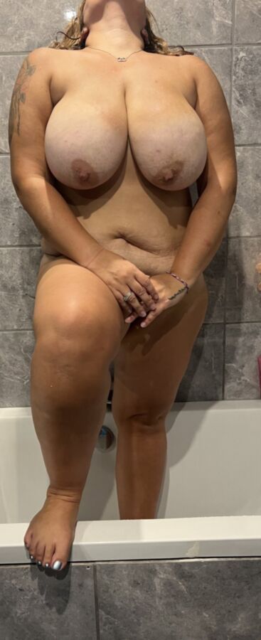 CHUBBY BBW WRINKLED MILF WITH BIG TITS