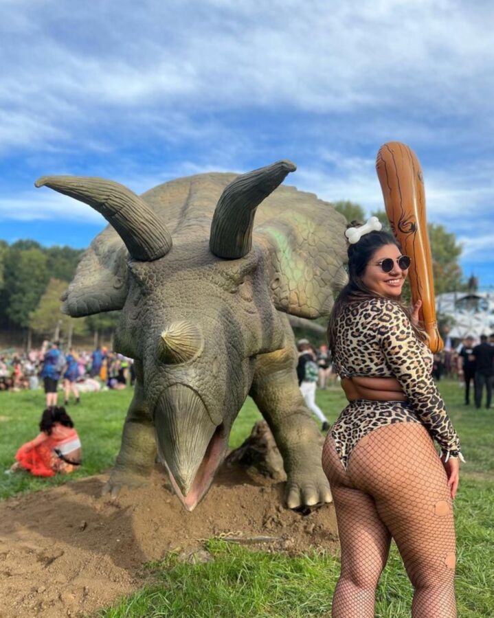 Thicc Latina Goddess Yaritza