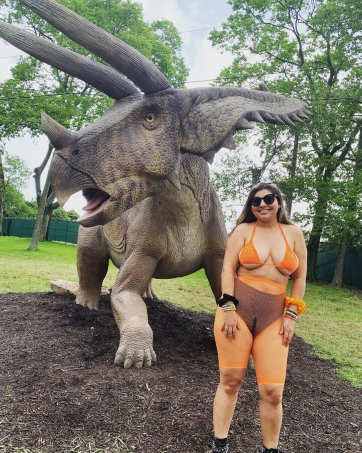 Thicc Latina Goddess Yaritza