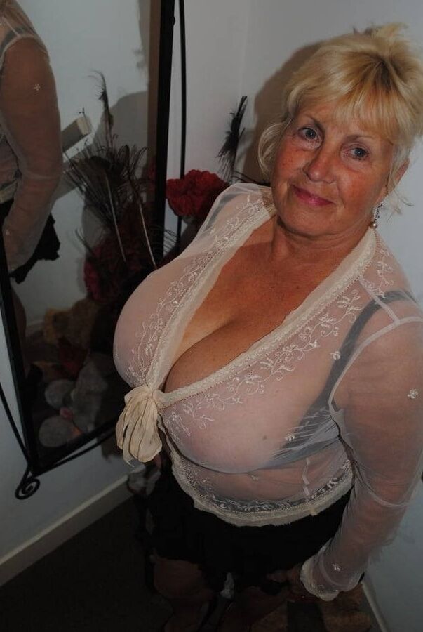 Mature / Granny Huge Tits Dressed