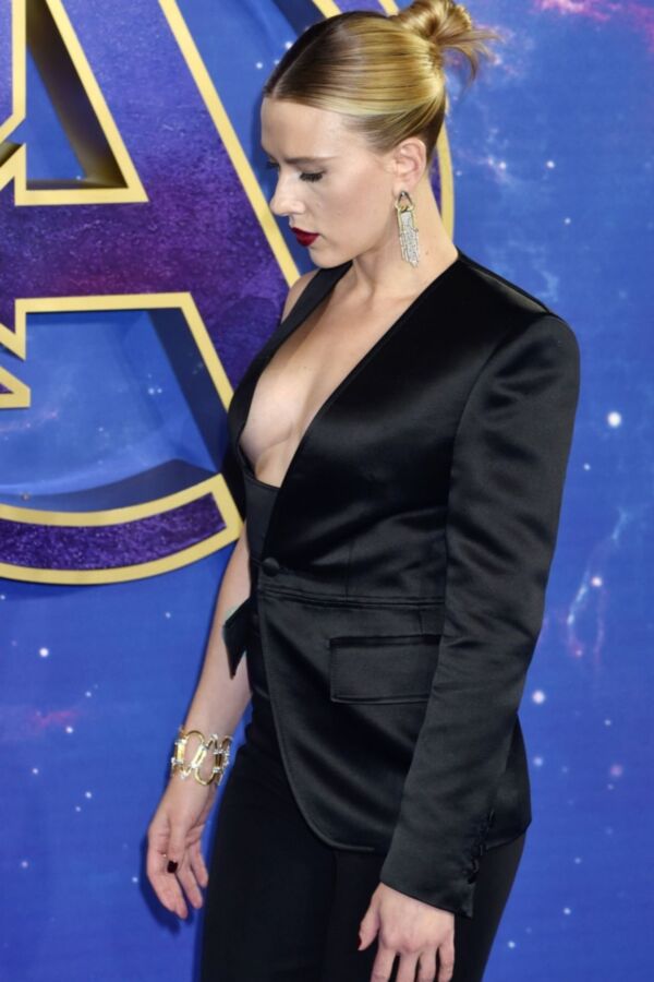 Scarlett Johansson sexy in a suit