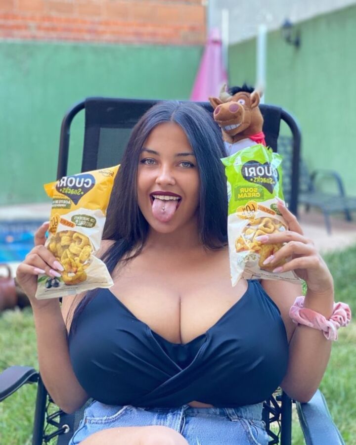 Huge tits Insta girl