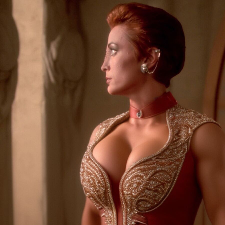 Star Trek Fakes (softcore, cleavage)