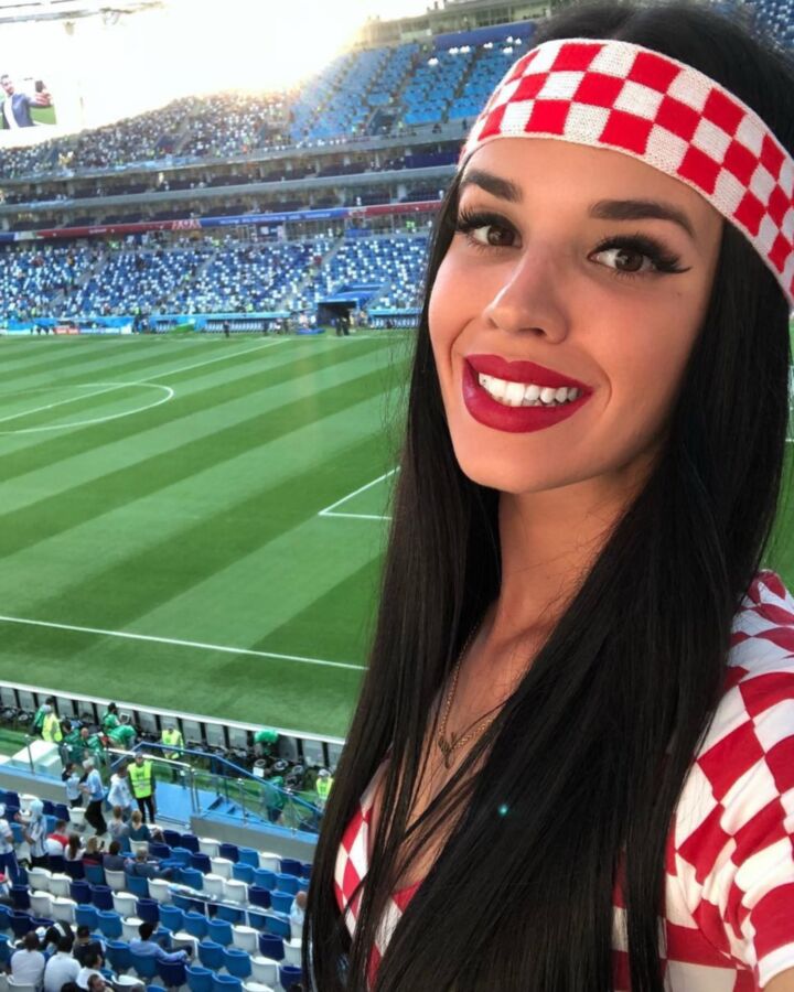 Ivana Knoll (Miss Croatie)