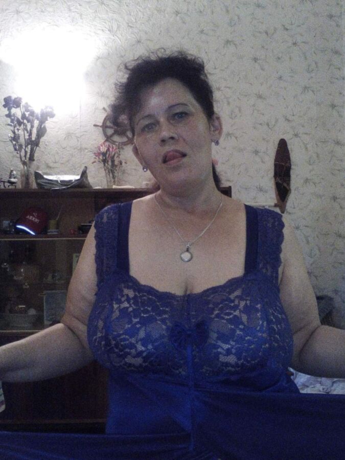 Horny mature brunette with excellent body