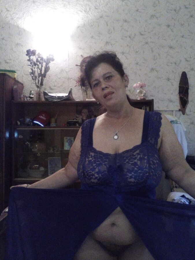 Horny mature brunette with excellent body