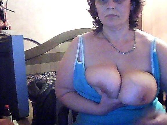 Horny mature brunette with excellent body