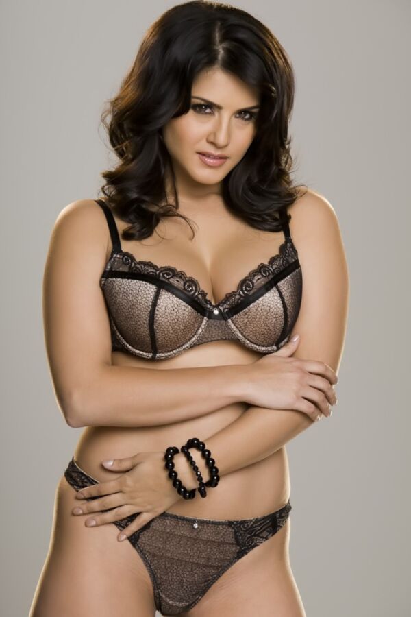 Sujetador y bragas Sunny Leone