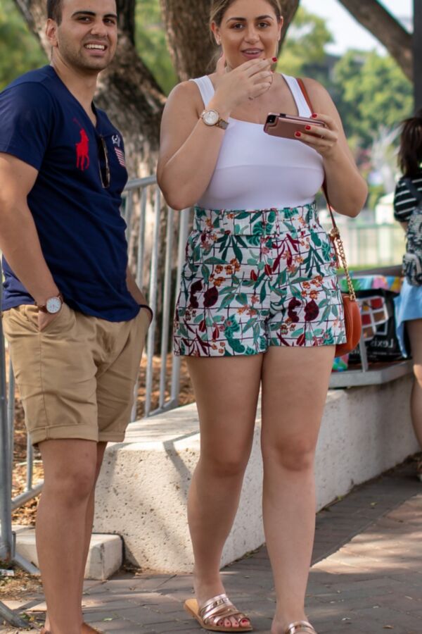 Sexy chubby women  (Curvy Girls Candids BBW)