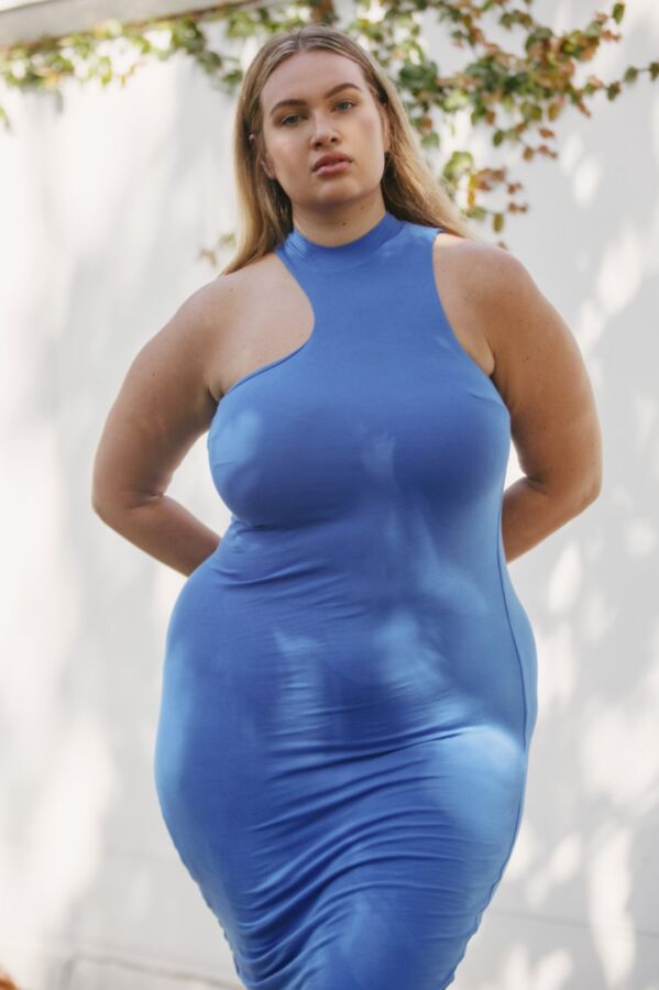 Mikaelareidy Huge Tits Blonde Beauty BBW Mixed Hot Photos