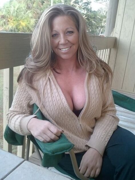 Rich Hot Milf Blonde