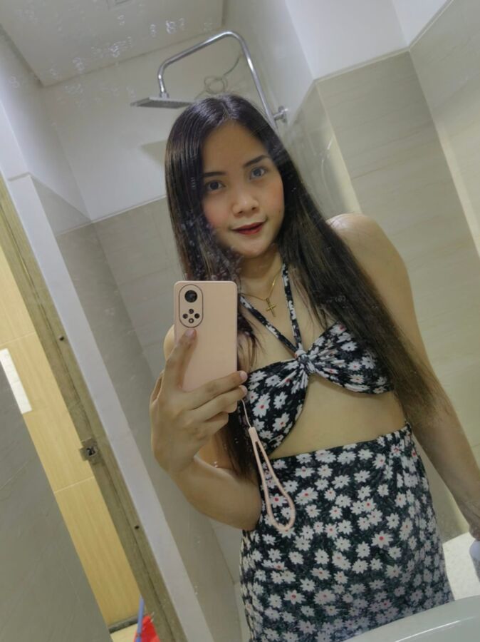 HOT PINAY MILF TRICIA MAE OLIDAN