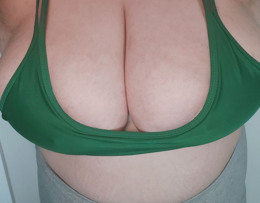 Bbw slut wife&#;s tits exposed