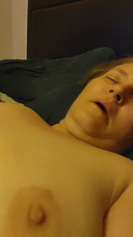 Nebraska Music Teacher Topless In Bed