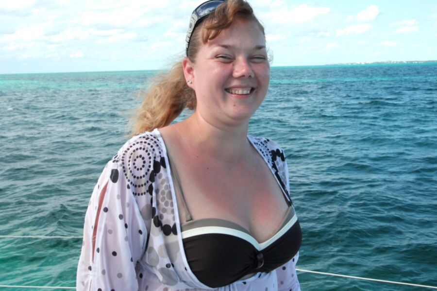 Femmes potelées sexy (belle fille sur un bateau BBW)