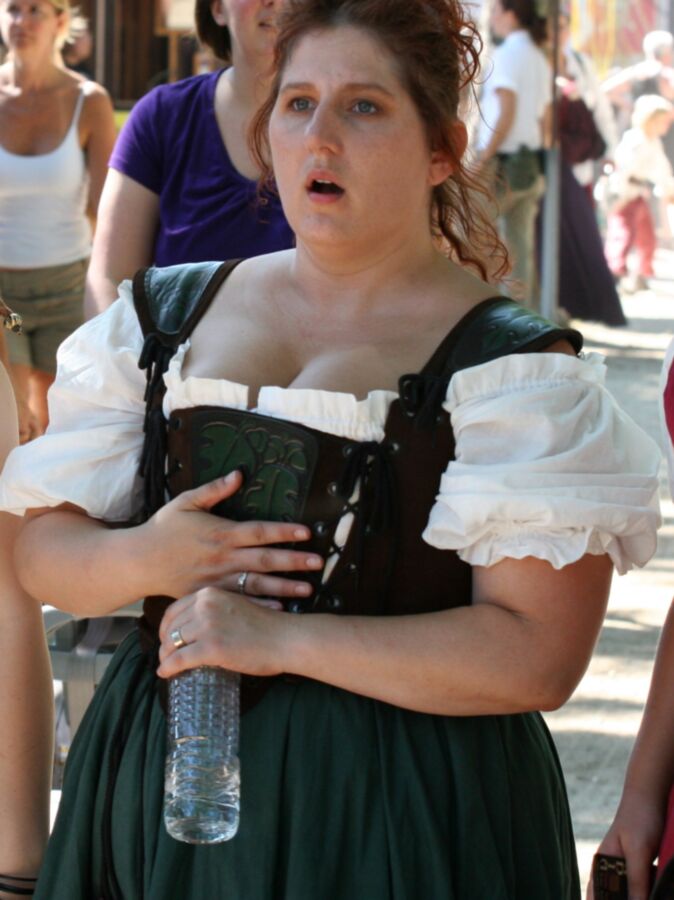 Sexy mollige Frauen (Ren Fest Beauties BBW)