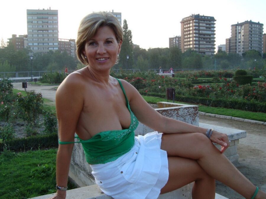 Una Milf Amateur nosotros