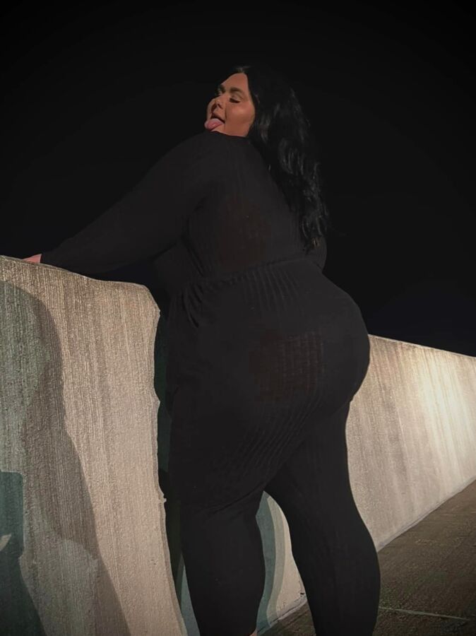 BRi!a@NN@ N young BBW w HUGE TITS PHAT AZZ