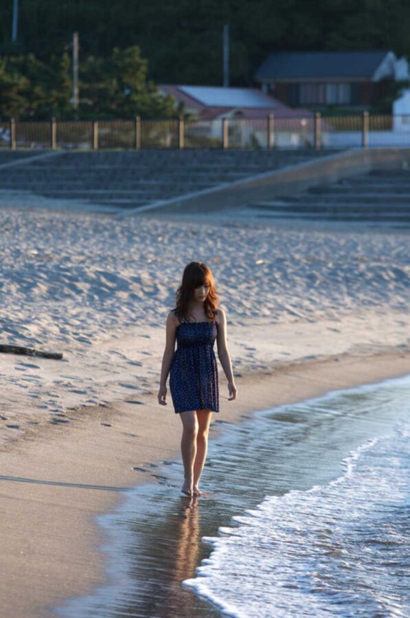 Ai Shinozaki : Plage et bikini