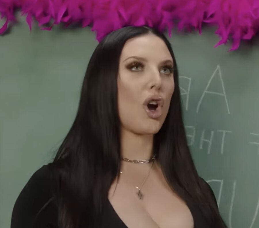 Angela White expresiones faciales