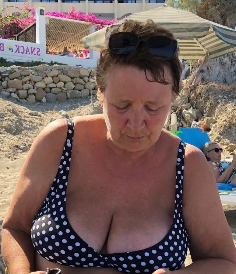 Mature Big Saggy Tits