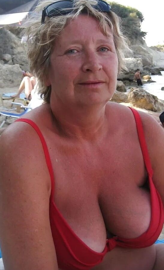 Mature Big Saggy Tits