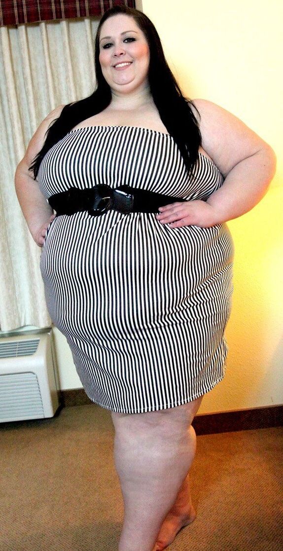 Sexy Big Women - Thick Pawg Queens - BBW - SSBBW - Love them!