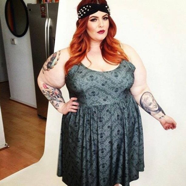 Tess Holliday - королева жиробасины с большой шикарной задницей