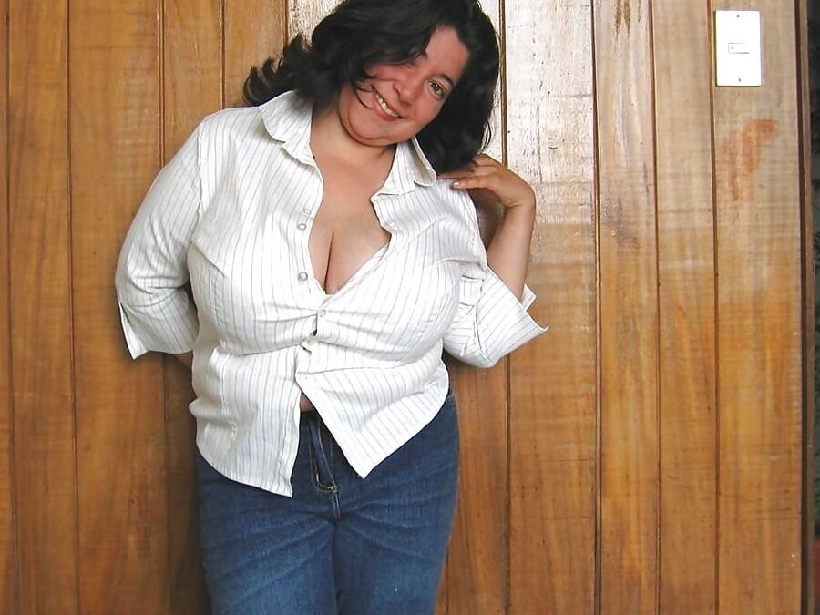 bbw latina - enormes tetas