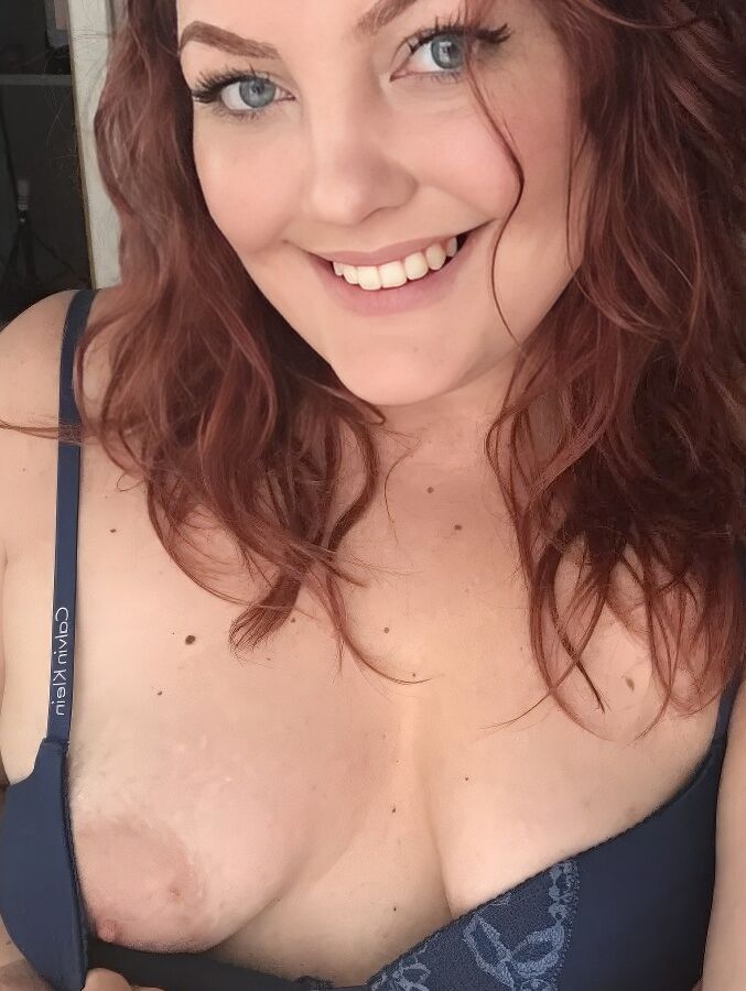 Gorgeous chubby with puffy breast Katie