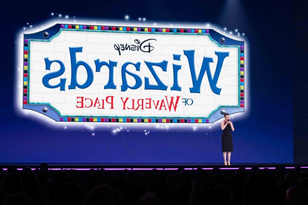 Селена Гомес на презентации Disney Upfront в Нью-Йорке 14 мая