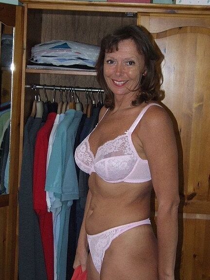 Mature Martine with perfect breasts