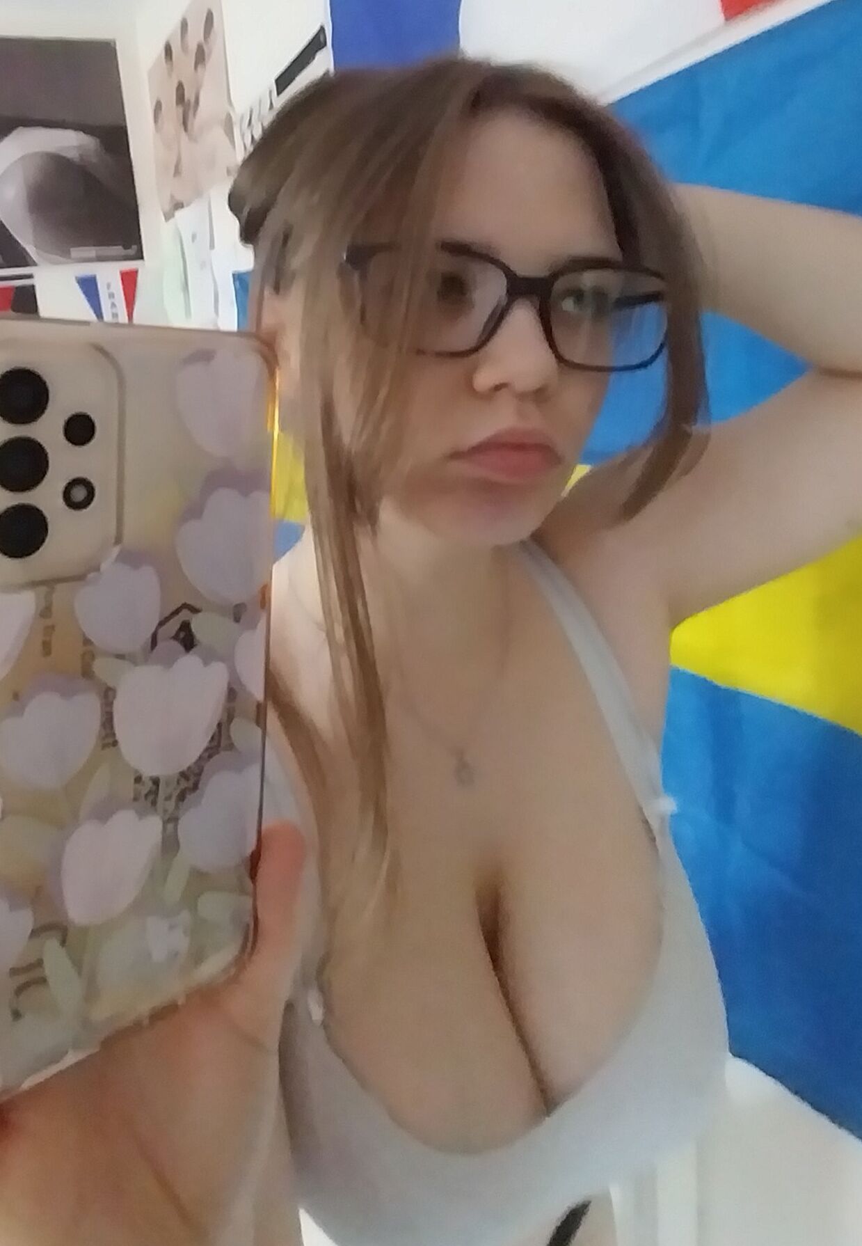 busty gamer girl