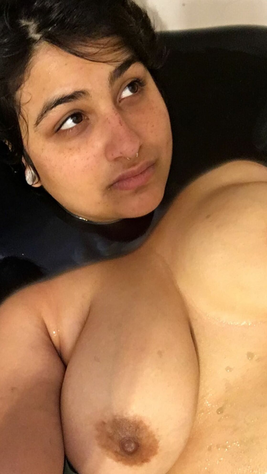 Roni big persian tits