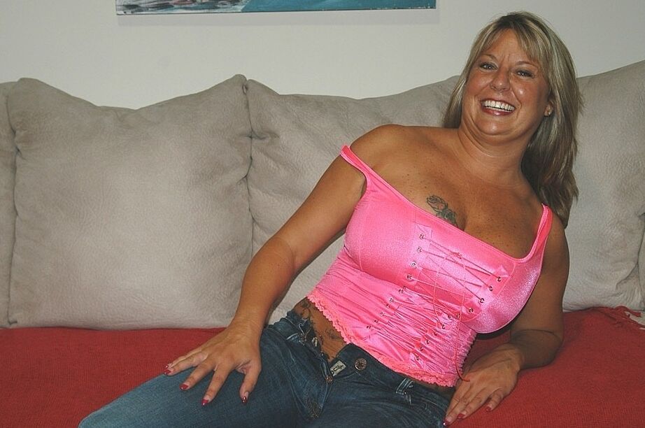 Mishka. Nice chubby MILF.