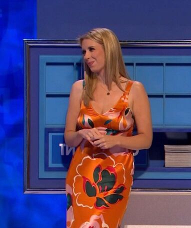 Rachel Riley. Милфа-блондинка с большой грудью