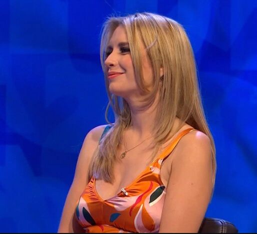 Rachel Riley.MILF RUBIA DE PECHOS GRANDES