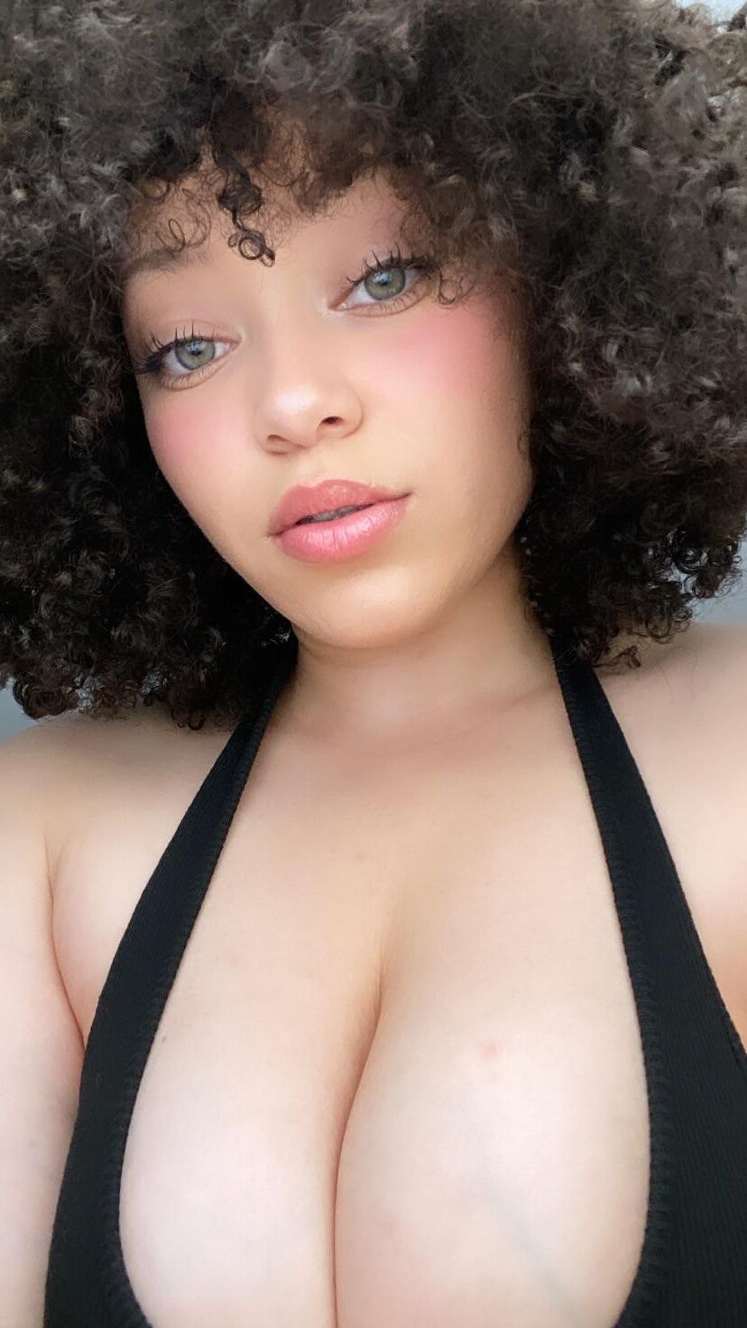 Busty redbone beauty