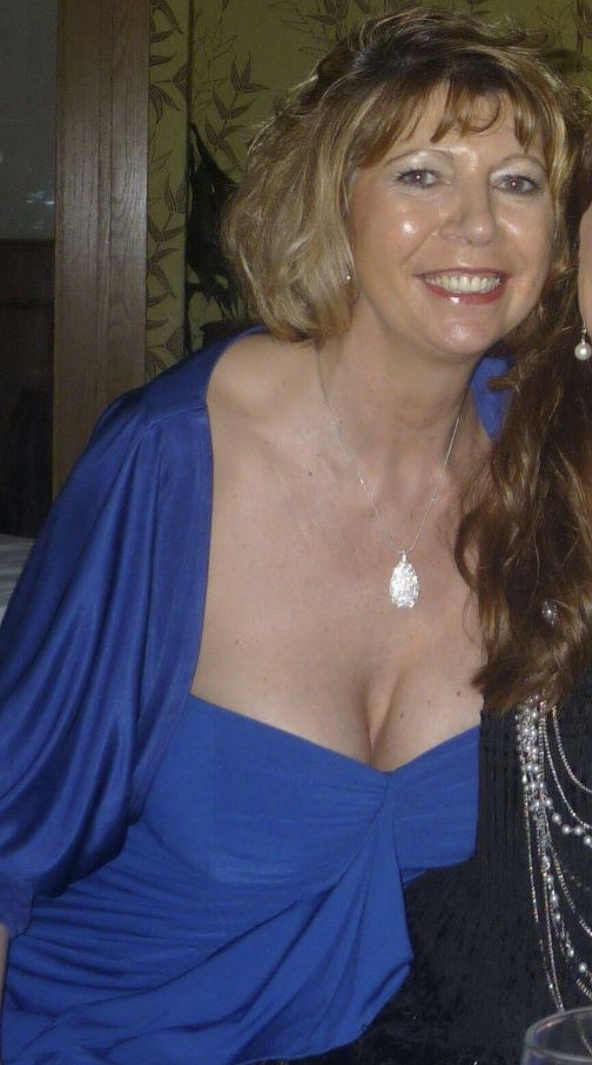 More big boobed GILF