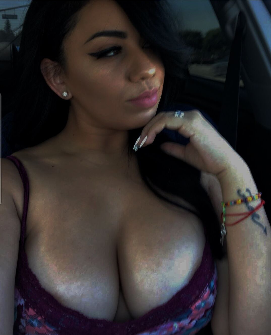 Big titty  latina